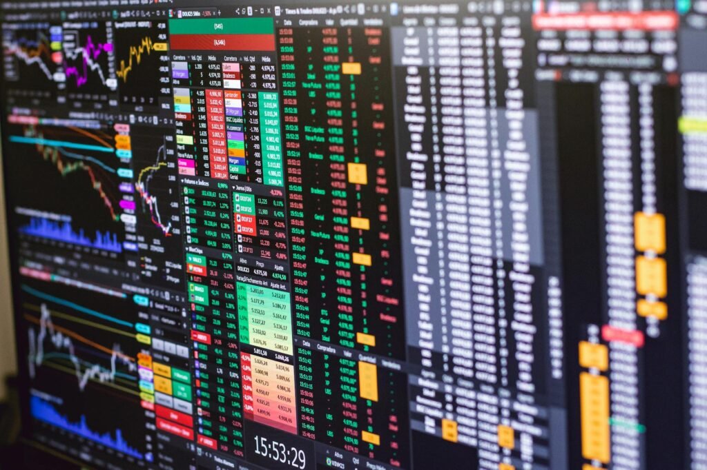 meilleurs ETF PEA 2026 trackers bourse investissement